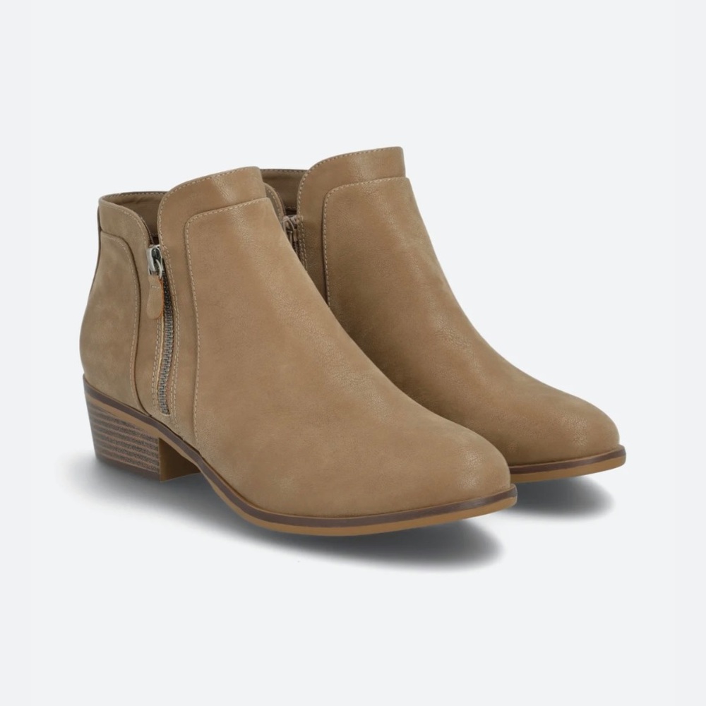 MIA KENDIS BOOTIE TAUPE - 9.5